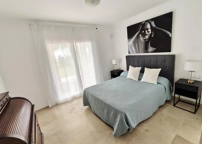 Sea And Sun Hills New Golden Mille Flat 1 *